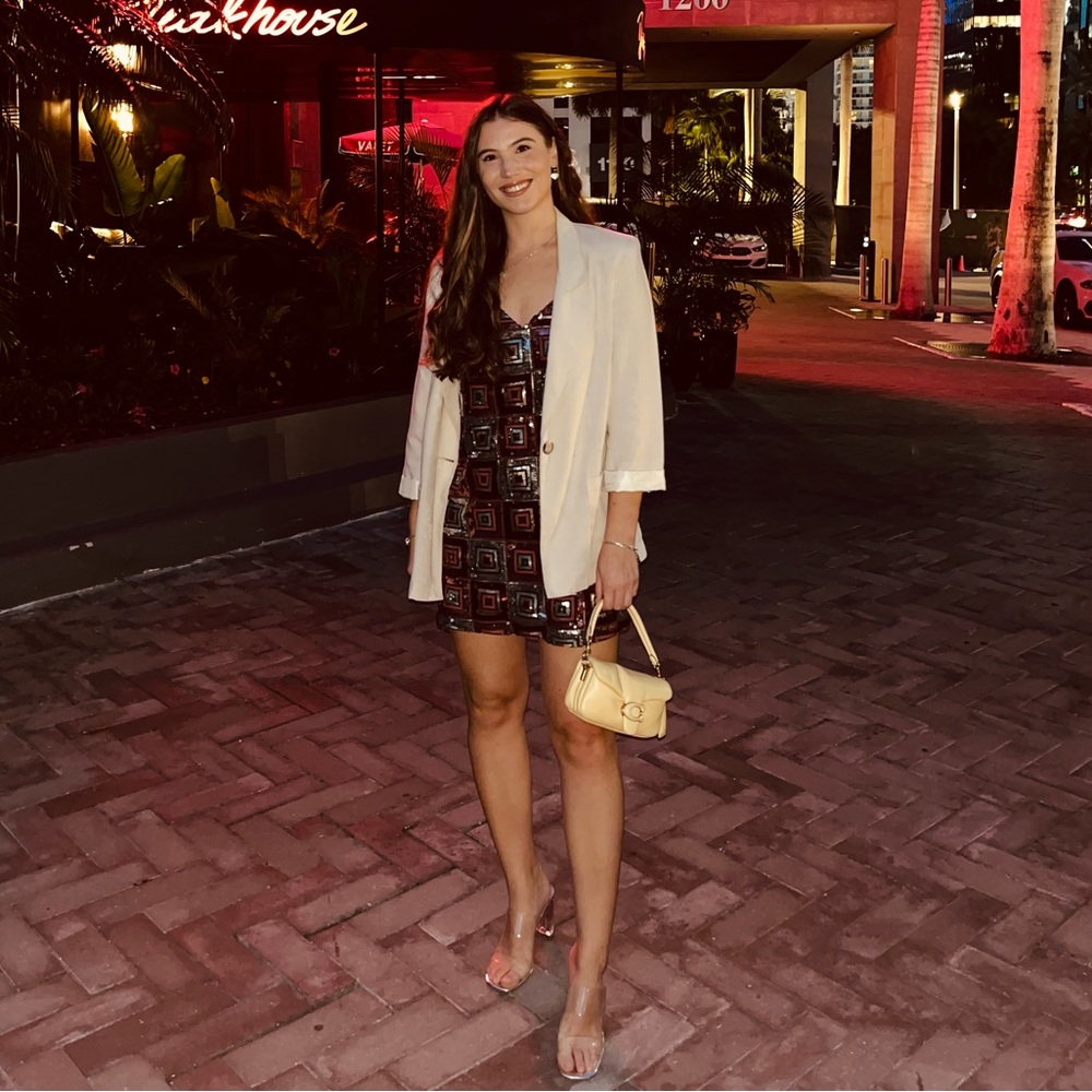 Meet your Posher, Sabine